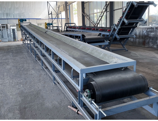 一臺皮帶輸送機發(fā)貨啦！