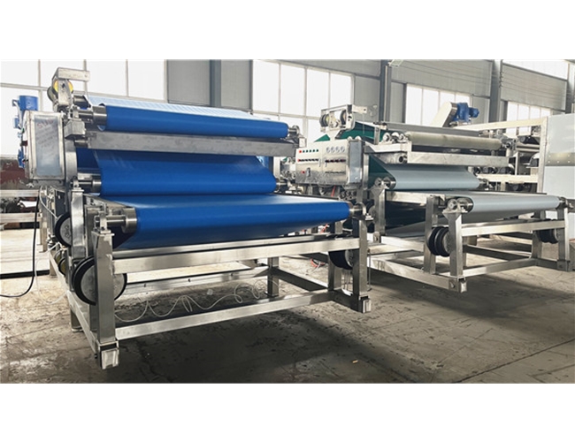 2臺帶式壓榨機(jī)完工發(fā)走啦！