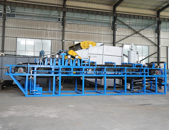 橡膠帶式真空過(guò)濾機(jī)完工了，即將發(fā)貨！