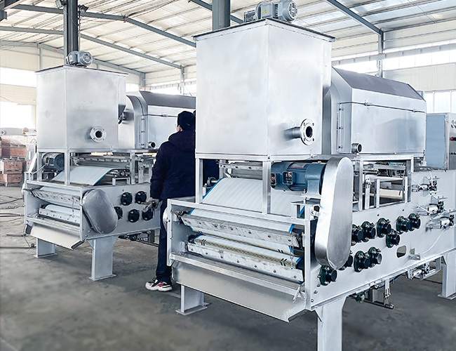 轉(zhuǎn)鼓式濃縮脫水一體機(jī) 轉(zhuǎn)鼓式濃縮脫水一體機(jī)